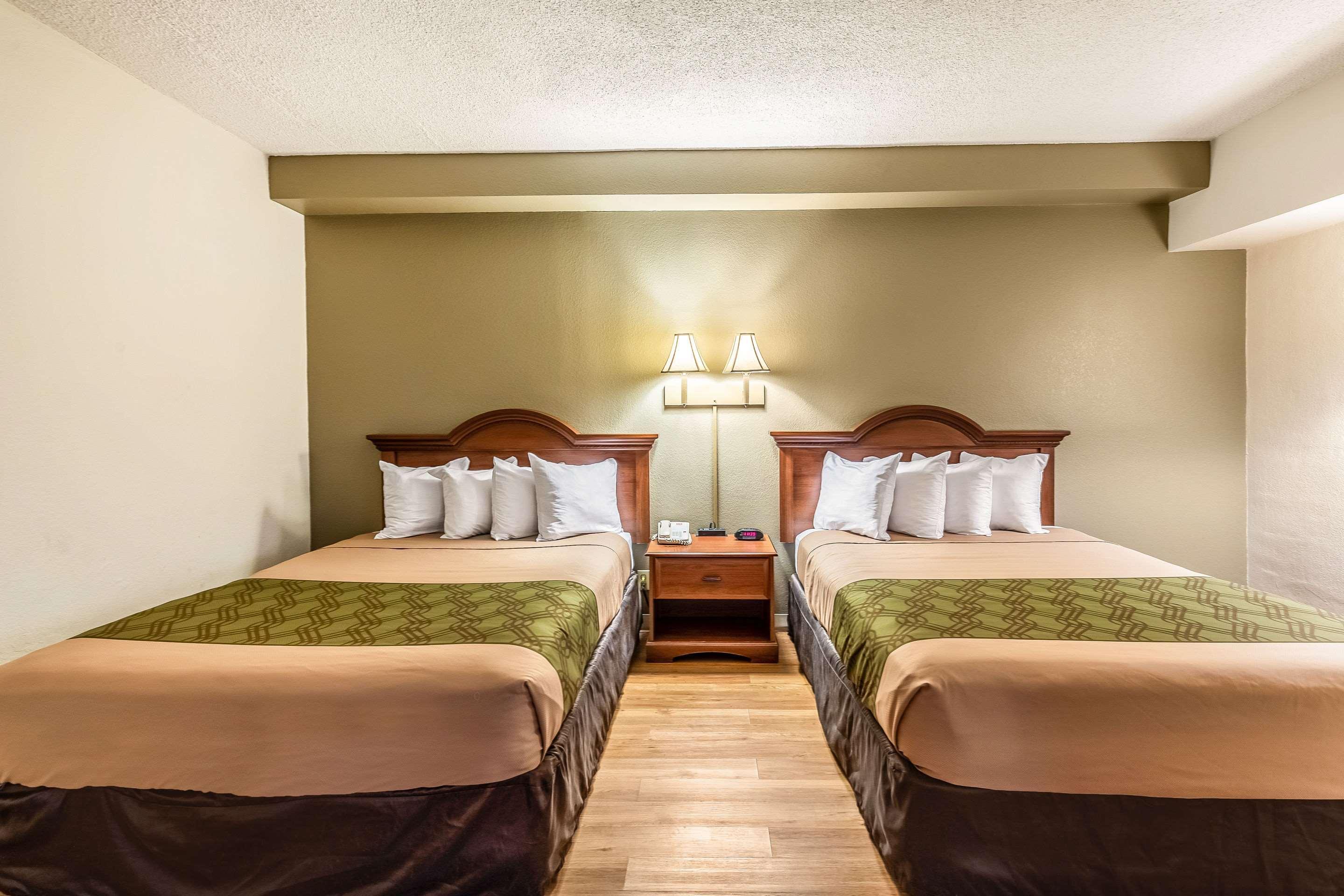 Econo Lodge Lake City-North Exterior photo
