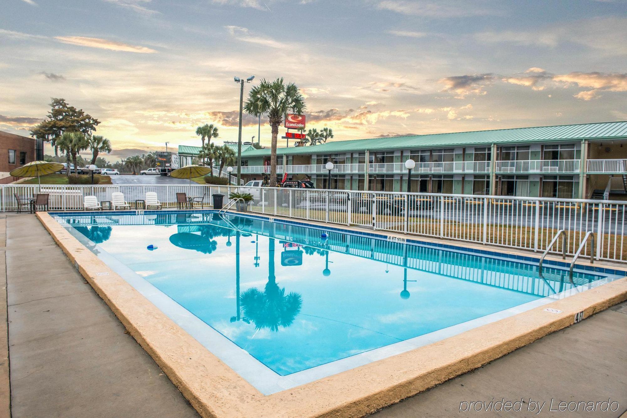 Econo Lodge Lake City-North Exterior photo
